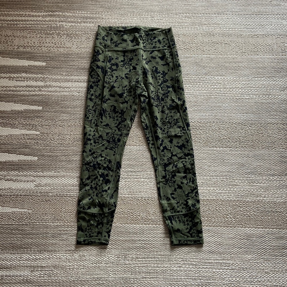 lululemon leggings size 8
